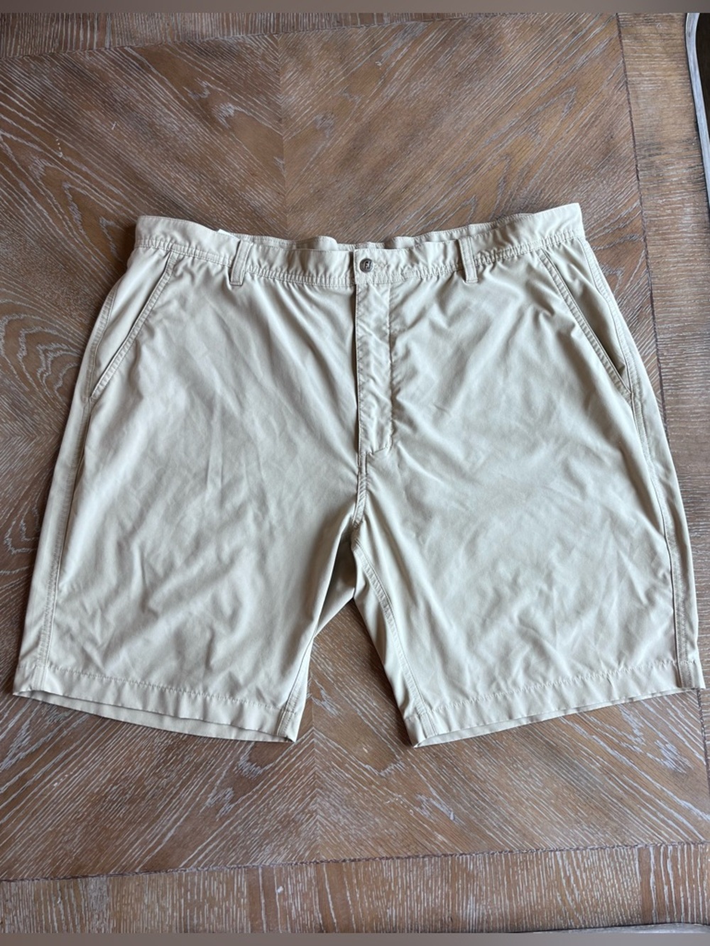FootJoy Performance Stretch Flat-Front Stretch Chino Shorts 38”W/ 8.5” inseam